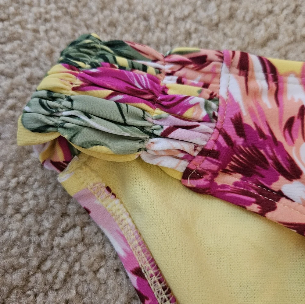 Kona Sol Yellow and Pink Floral Bikini Swimsuit Bottoms Women's Medium M New